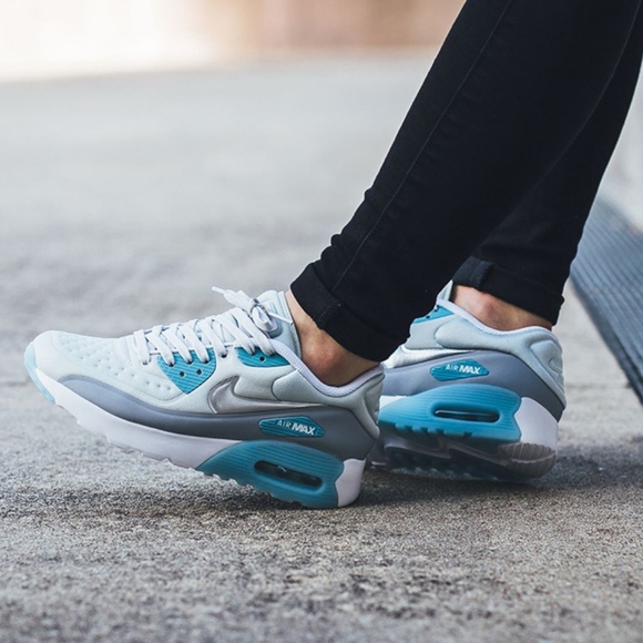 Nike Shoes - Women's/Girls Nike Air Max 90 Ultra (Size 7y/8.5w)